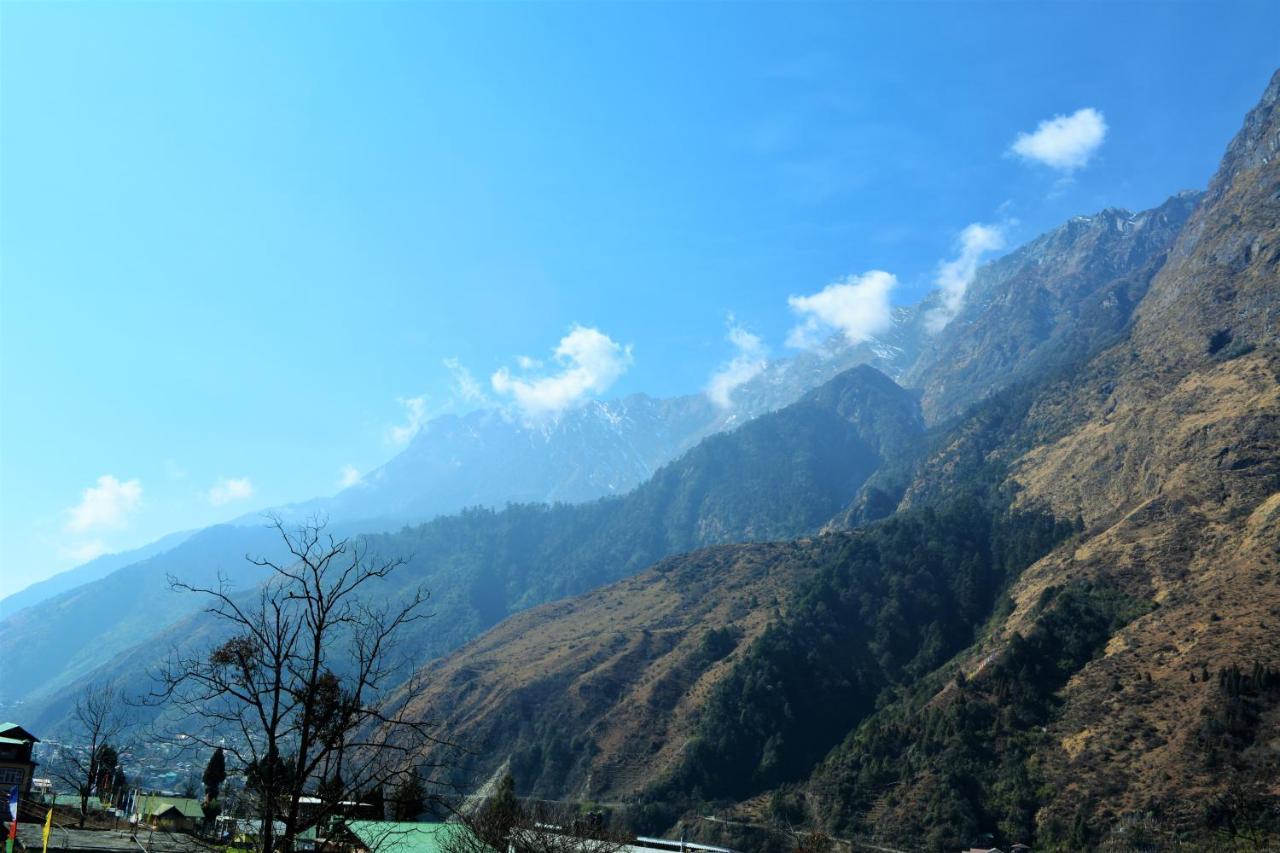 Отель Rufina Lachung De'Crown Экстерьер фото